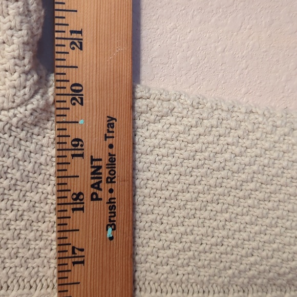 Bass Cream Cable Knit Crewneck Sweater - Picture 6 of 7